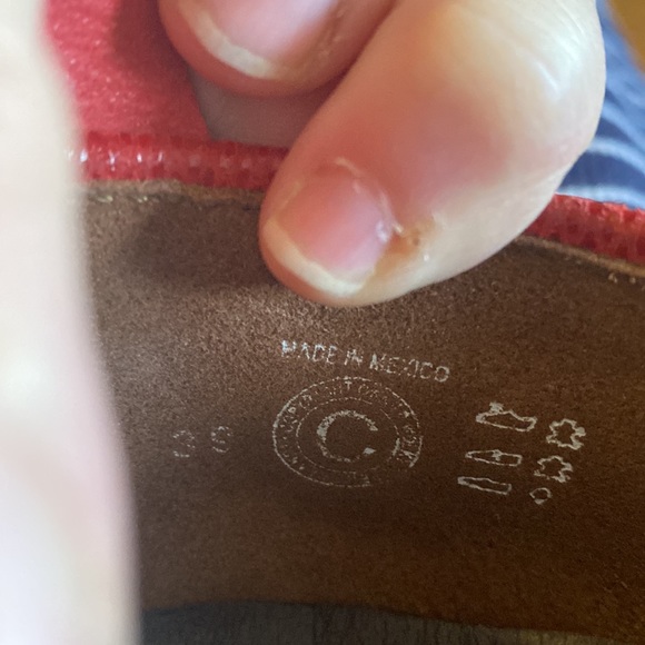 Wolky ballet reptile shimmer suede comfort red shoes 39/8 - Picture 6 of 8